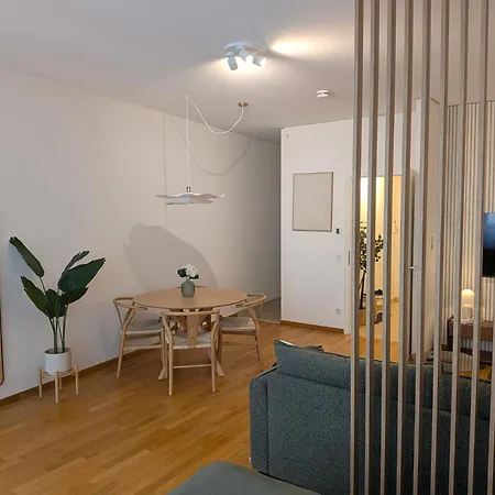 Smart Near Frauenkirche, Parking - By Rihome Appartement